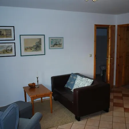 Daenholm Apartment